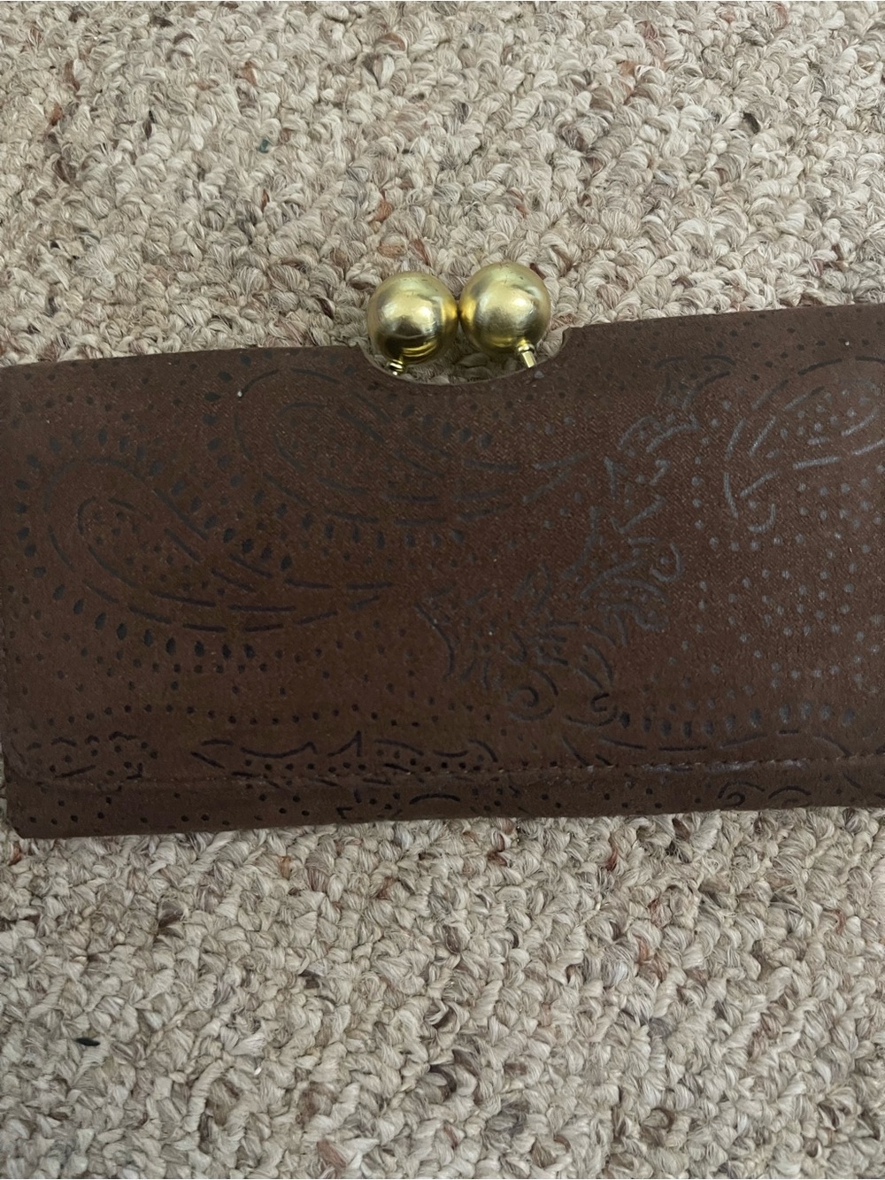 Vintage Brown paisley kiss-lock wallet clutch, lots of storage, good condition